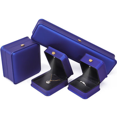 Scatola di gioielleria a LED in pelle finta blu scuro lucido e elegante per display di lusso