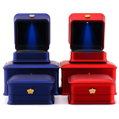 Braccialetto a LED multicolore Collare Ring Box con materiale di velluto di plastica da Hanhong