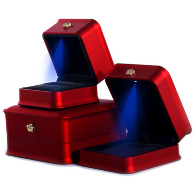 comprare Pacchetto gioielli Hanhong Custom Luxury Crown LED Box per braccialetti collane e anelli online manufacture