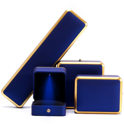 Collare quadrato personalizzato e anello Light Blue LED gioielleria con lusso elegante stile