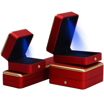 Anello di collana di lusso di plastica a spruzzo dipinto su misura Red LED Gioielleria a mano