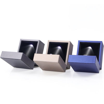 Scatola di gioielli a LED blu per l' imballaggio di lusso di orecchini braccialetti collane anelli