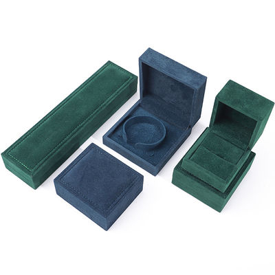 Scatola di gioielli in velluto scuro personalizzata per collane di lusso orecchini bracciale anello 9*9*4cm