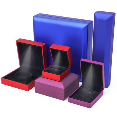 Confezione per gioielli con logo personalizzato Confezione Hanhong Velvet Stud Orecchini Colletto Braccialetto Confezione