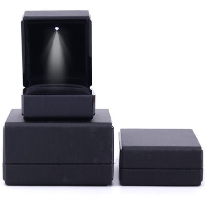 Scatola di gioielleria a luce LED nera fatta a mano per l'imballaggio in pelle con logo personalizzato Hanhong