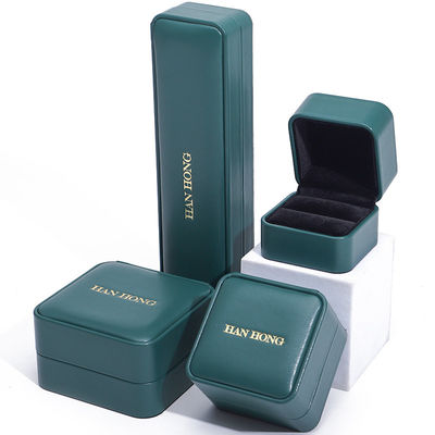 comprare Scatola di rifornimento di gioielli in cuoio PU verde scuro Scatola di gioielli personalizzati di lusso Imballaggio online manufacture
