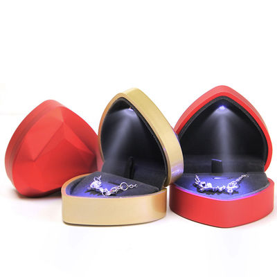 Scatola personalizzabile premium a forma di cuore con LED per collana, anello e confezione di gioielli con logo