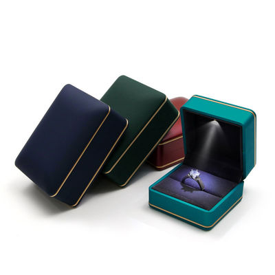 Confezione gioielleria con luce Hanhong Logo personalizzato Silk Screen Print Luxury LED Storage Box