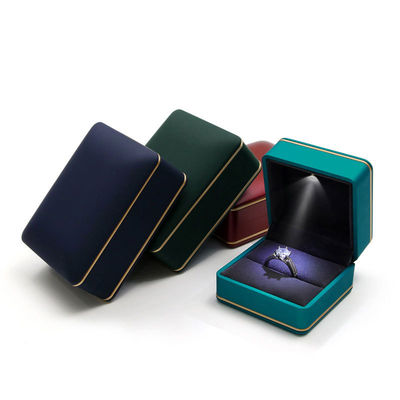 Confezione gioielleria con luce Hanhong Logo personalizzato Silk Screen Print Luxury LED Storage Box