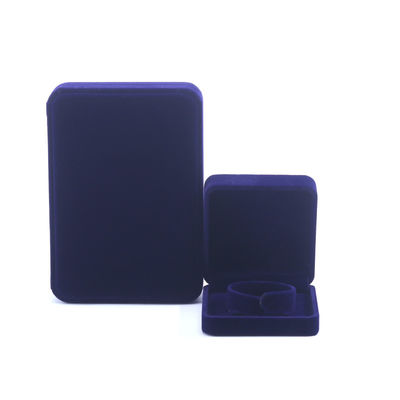Cina Produzione all'ingrosso di alta gamma Scatola per collana e anello fatta a mano Confezione di gioielli Logo personalizzato Lussuosa scatola quadrata in velluto scamosciato blu