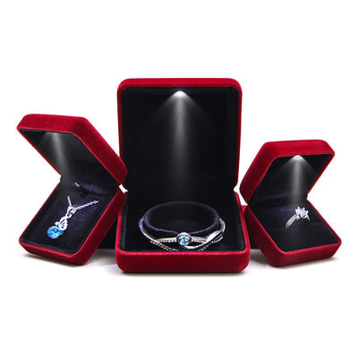 Green Jewelry Box Custom LED Velvet Jewelry Package con lusso e Custom Ring Box