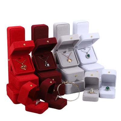 9*9*3.5cm Gioielli confezionati in velluto Perfetto per collare bracciale orecchini anello