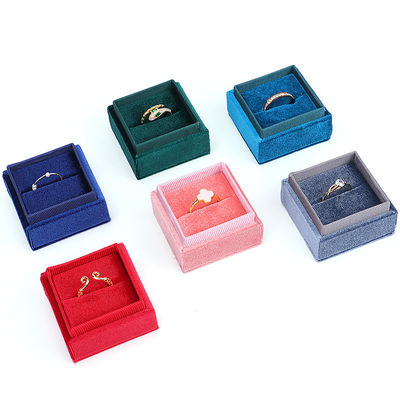 Logo del cliente Hanhong Velvet Jewelry Display Gift Box per fidanzamenti personalizzati