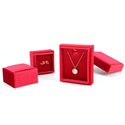 Logo del cliente Hanhong Velvet Jewelry Display Gift Box per fidanzamenti personalizzati