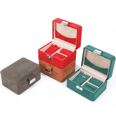 Scatola di gioielli in velluto a logo personalizzato fatta a mano per collare e anello da viaggio