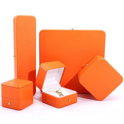 Organizzatore di gioielli da viaggio in pelle e velluto personalizzato per orecchini per anelli per collane