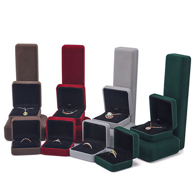 Hanhong Luxury Embossed LED Velvet Brown Jewelry Packaging Box Custom Ring Box con luce
