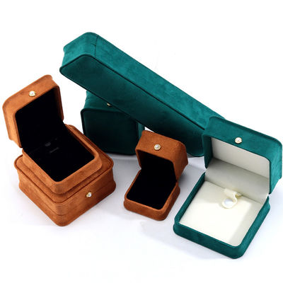 Scatola di imballaggio per gioielli di lusso personalizzati per braccialetti di velluto orecchini collana perla lucchetto