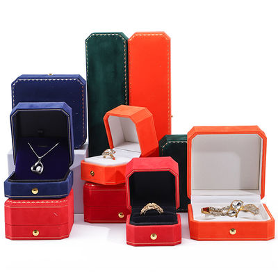 comprare Logo personalizzato Rectangle Velvet Jewelry Box per pendenti orecchini Bracelet Necklace Ring online manufacture