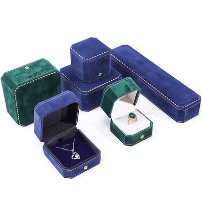Logo personalizzato Rectangle Velvet Jewelry Box per pendenti orecchini Bracelet Necklace Ring