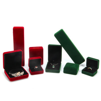 Personalizzazione del logo Casella di imballaggio di gioielli di velluto per bracciale di grado Colletto anello set