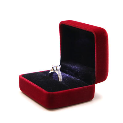 Casella per gioielli di velluto in lusso Casella di imballaggio per anello di collana per bracciale in Borgogna