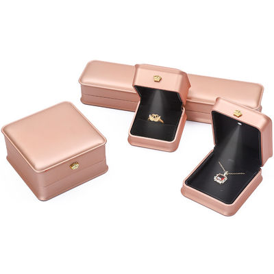 Braccialetto Anello Orecchini Gioielli a LED Box Set Gioielli personalizzati Con Logo all'Ingrosso