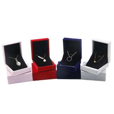 Materiale vellutato Hanhong Custom Embossed Red Jewelry Box per collana e anello 6*6*4.6cm