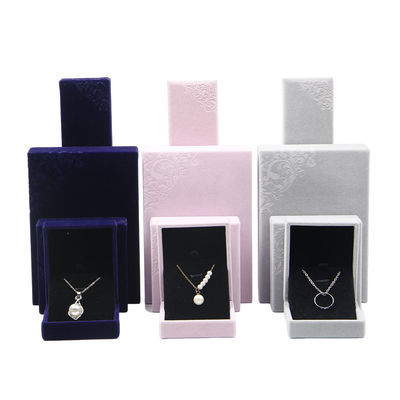 Materiale vellutato Hanhong Custom Embossed Red Jewelry Box per collana e anello 6*6*4.6cm