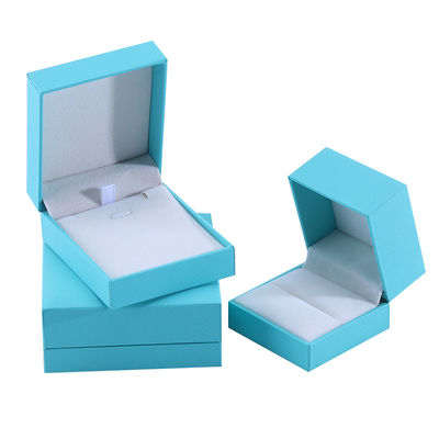 Manifattura all'ingrosso Casella di gioielli di lusso personalizzata Custom high end Colletto Bracciale Orecchini Anello set di gioielli Imballaggio carta cartonata carta blu cielo flip Gioielli con logo