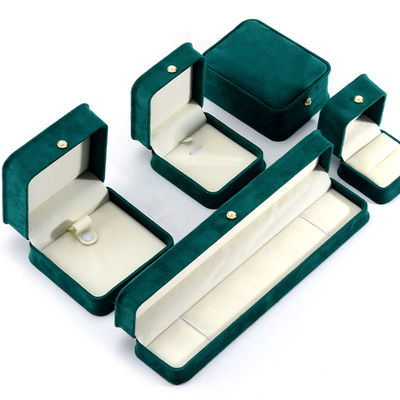 9*9*4.5cm Green Velvet Ring Jewelry Box per l'imballaggio di orecchini per braccialetti personalizzati