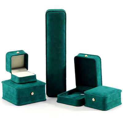 9*9*4.5cm Green Velvet Ring Jewelry Box per l'imballaggio di orecchini per braccialetti personalizzati