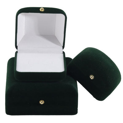 Prodotto all'ingrosso Gioielli di lusso fatti a mano Confezione in scatola Logo personalizzato personalizzato Alto livello Colletto verde scuro Bracciale orecchini Anello Confezione Casella di gioielli di velluto