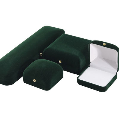Prodotto all'ingrosso Gioielli di lusso fatti a mano Confezione in scatola Logo personalizzato personalizzato Alto livello Colletto verde scuro Bracciale orecchini Anello Confezione Casella di gioielli di velluto