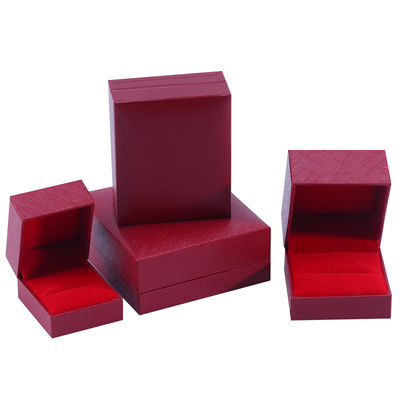 Manifattura all'ingrosso Luxury Square Jewellery Box Personalized Custom high end Collare Bracelet Orecchini Anello set di gioielli Imballaggio carta cartonata flip rosso Gioielli Box con logo
