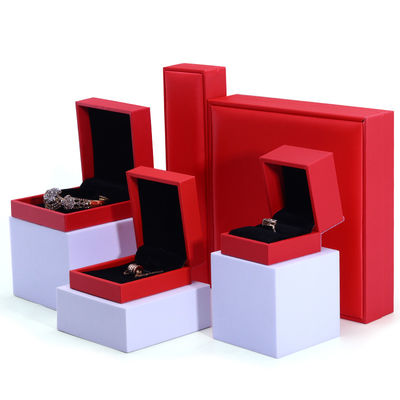 comprare Casella per gioielli in pelle finta di marca rossa di lusso online manufacture