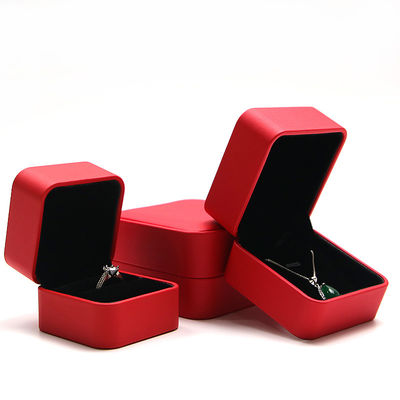 Scatola di gioielleria in pelle PU di lusso personalizzata Scatola di imballaggio con competitivo 6.5 * 6cm