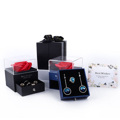 Confezione di gioielli per San Valentino