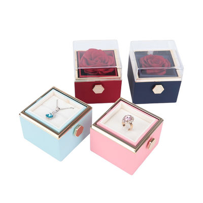 Confezione di gioielli per San Valentino