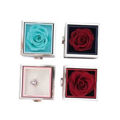 Confezione di gioielli per San Valentino