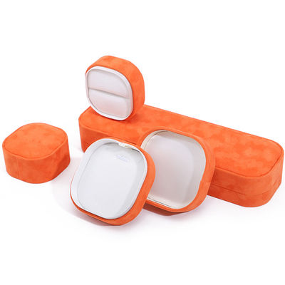 Scatola portagioie di lusso con coperchio e base, in velluto arancione di alta qualità con logo
