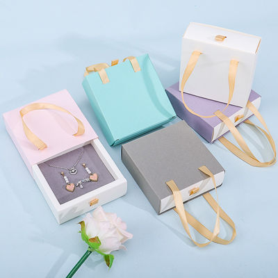 Discreto Cartone Carta Gioielli Gift Packaging Box Con Tote Bag Per Lo Stoccaggio