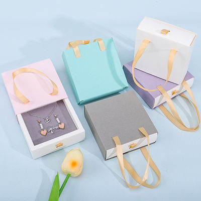 Discreto Cartone Carta Gioielli Gift Packaging Box Con Tote Bag Per Lo Stoccaggio