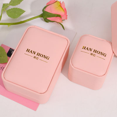 Manifattura all'ingrosso Gioielli Premium Confezioni per scatole Logo personalizzato Colletto Bracciale Orecchini Anello Confezioni in pelle rosa Confezioni per gioielli