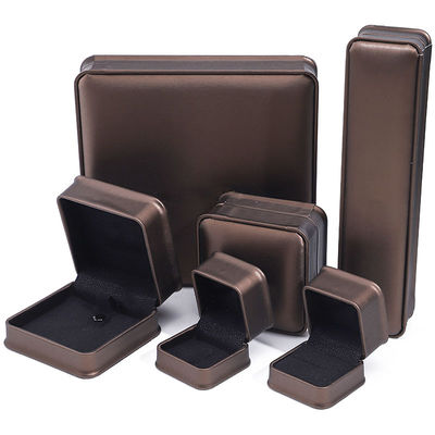 comprare Confezione per gioielli in cuoio in PU a forma di arco di caffè online manufacture