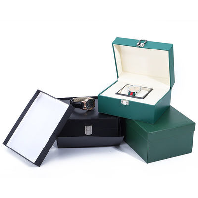 Confezionamento di orologi in cuoio finto elegante e resistente all'umidità con chiusura a fibbia