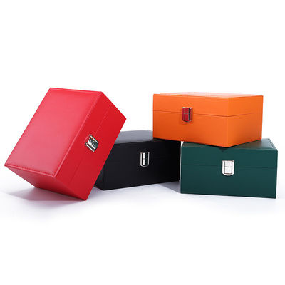 Confezionamento di orologi in cuoio finto elegante e resistente all'umidità con chiusura a fibbia