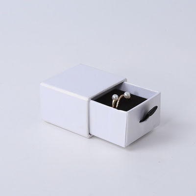 Manifattura all'ingrosso Eco-friendly regalo di alta qualità gioielleria scatola personalizzata anello personalizzato collana orecchino braccialetto imballaggio cartone bianco cassetto carta gioielleria scatola con logo