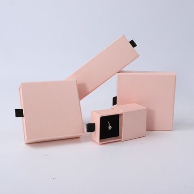 Manifattura all'ingrosso Eco-friendly regalo di alta qualità gioielleria scatola personalizzata anello personalizzato collana orecchino braccialetto imballaggio cartone rosa cassetto carta gioielleria scatola con logo