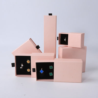 Manifattura all'ingrosso Eco-friendly regalo di alta qualità gioielleria scatola personalizzata anello personalizzato collana orecchino braccialetto imballaggio cartone rosa cassetto carta gioielleria scatola con logo
